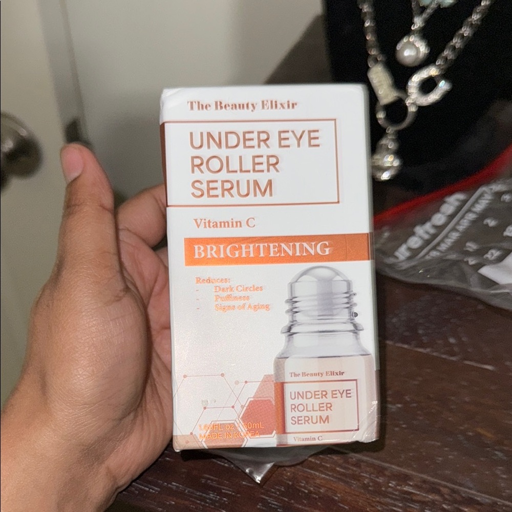 The Beauty Elixir Under Eye Roller Serum